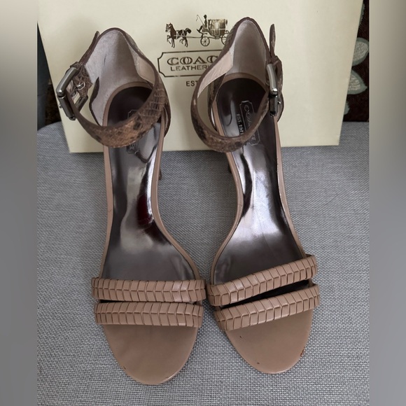 Coach size 9 open toe heals. - Picture 2 of 5